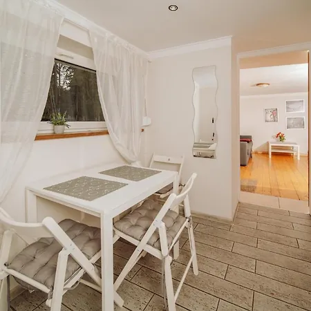 Zacisze Apartment